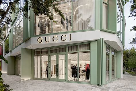 tienda gucci en miami|Gucci Miami design district.